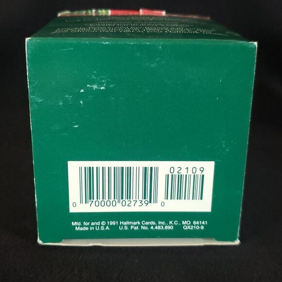 Vintage Hallmark Betsey Clark: Home for Christmas Glass Ball Ornament Da… - Picture 3 of 10